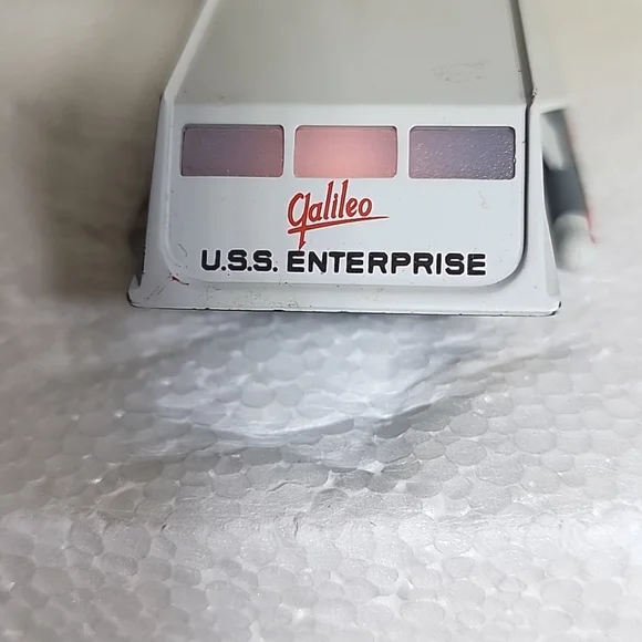 Galileo Shuttlecraft. Hallmark Keepsake Ornament with Lights and Voice. Vintage - Picture 7 of 9